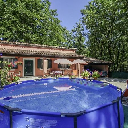 Dalibor In Jakacici - Haus Fuer 2-4 Personen Gračišće Bagian luar foto