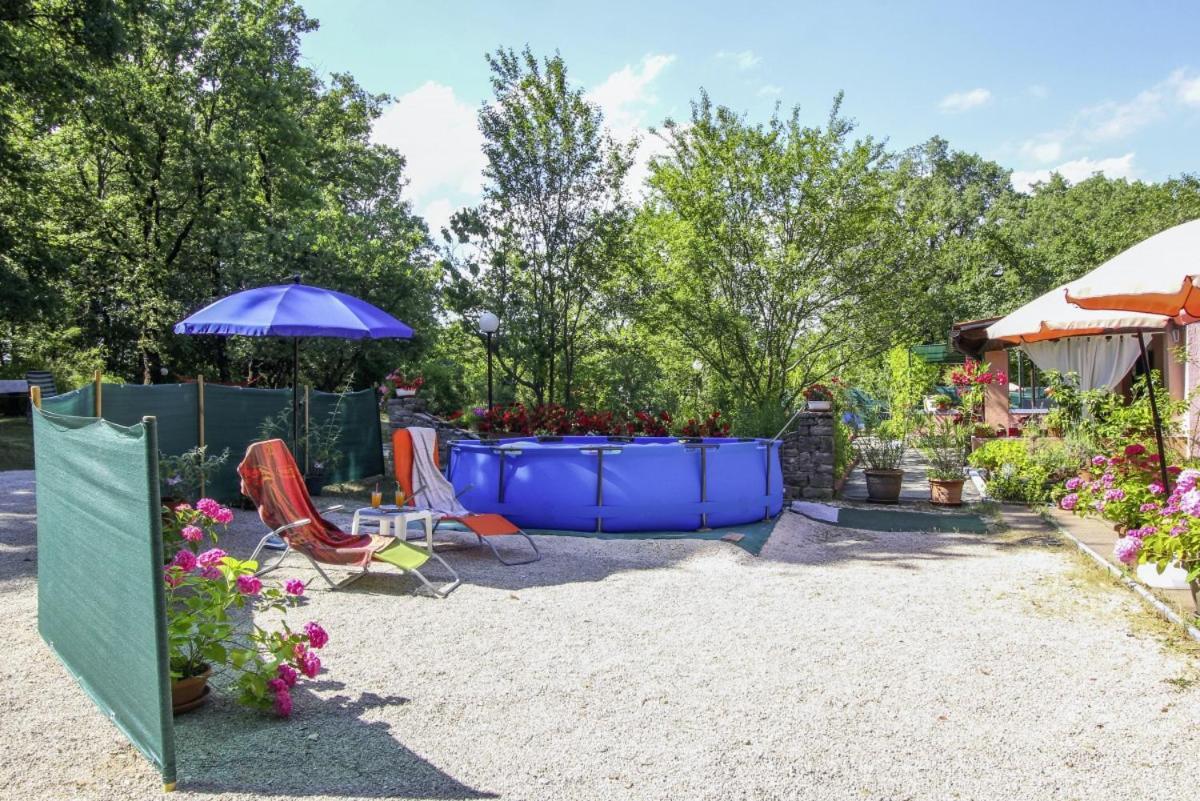 Dalibor In Jakacici - Haus Fuer 2-4 Personen Gračišće Bagian luar foto